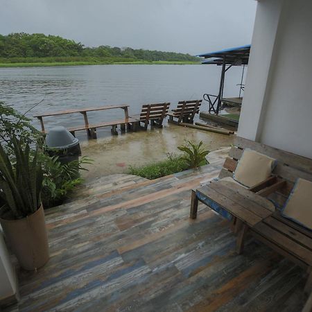 Hotel Pura Natura Riverside Тортугеро Екстер'єр фото