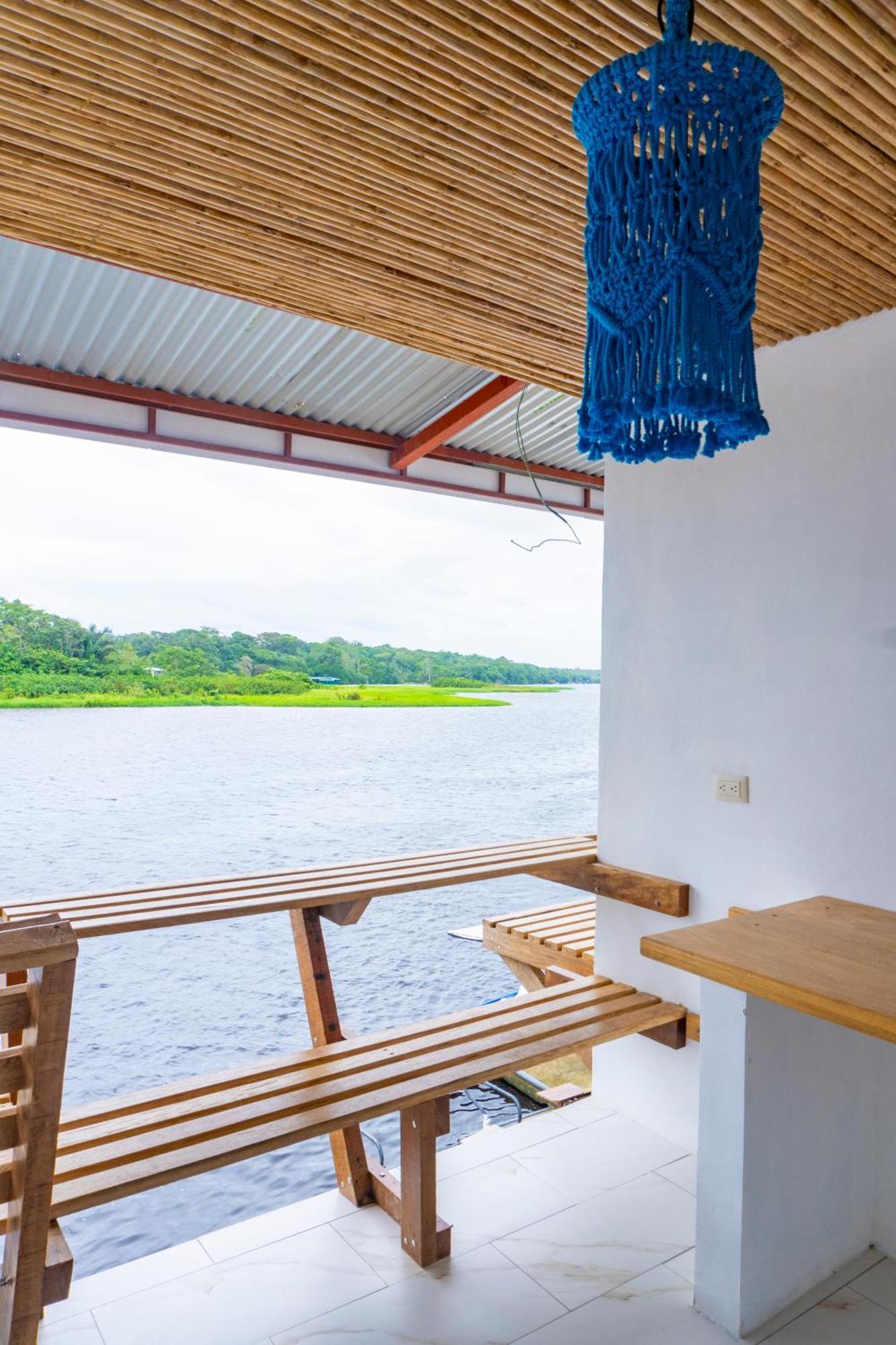 Hotel Pura Natura Riverside Тортугеро Екстер'єр фото