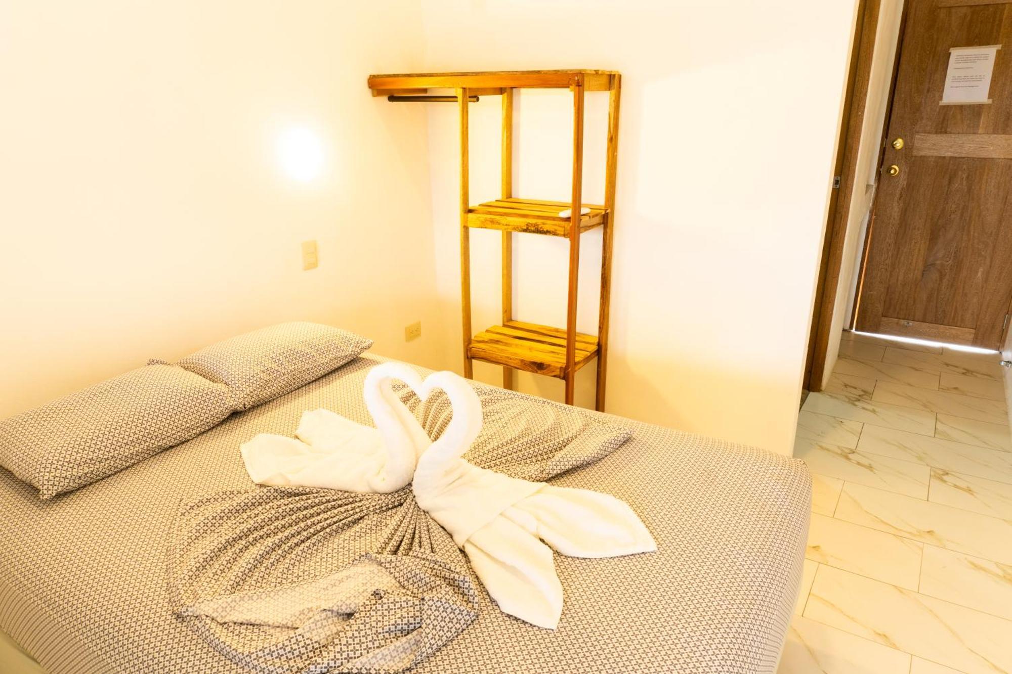 Hotel Pura Natura Riverside Тортугеро Екстер'єр фото