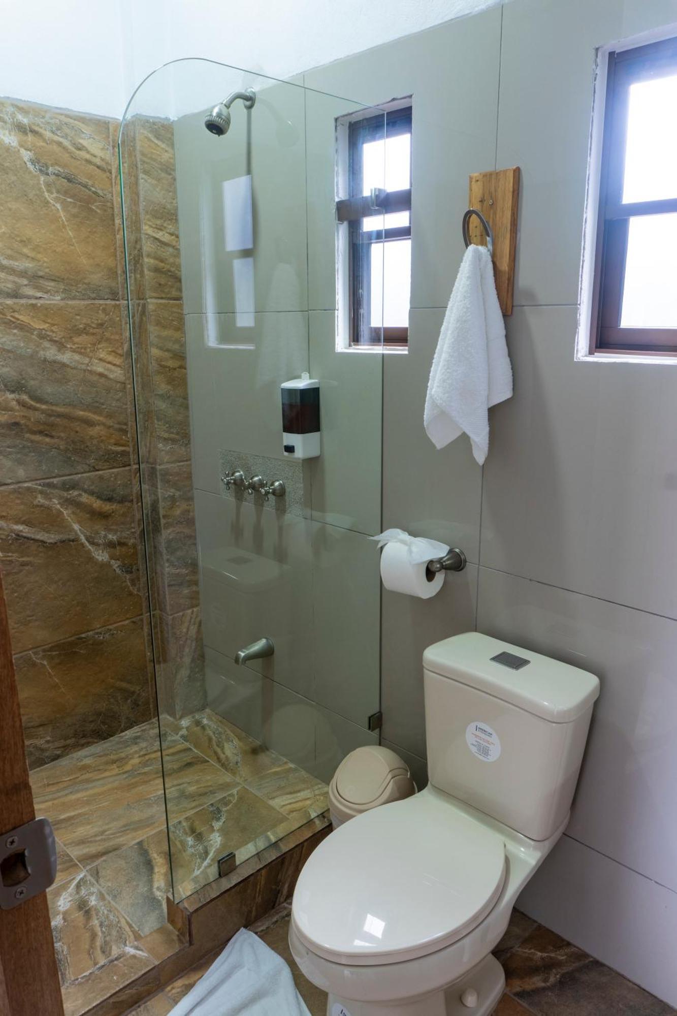Hotel Pura Natura Riverside Тортугеро Екстер'єр фото