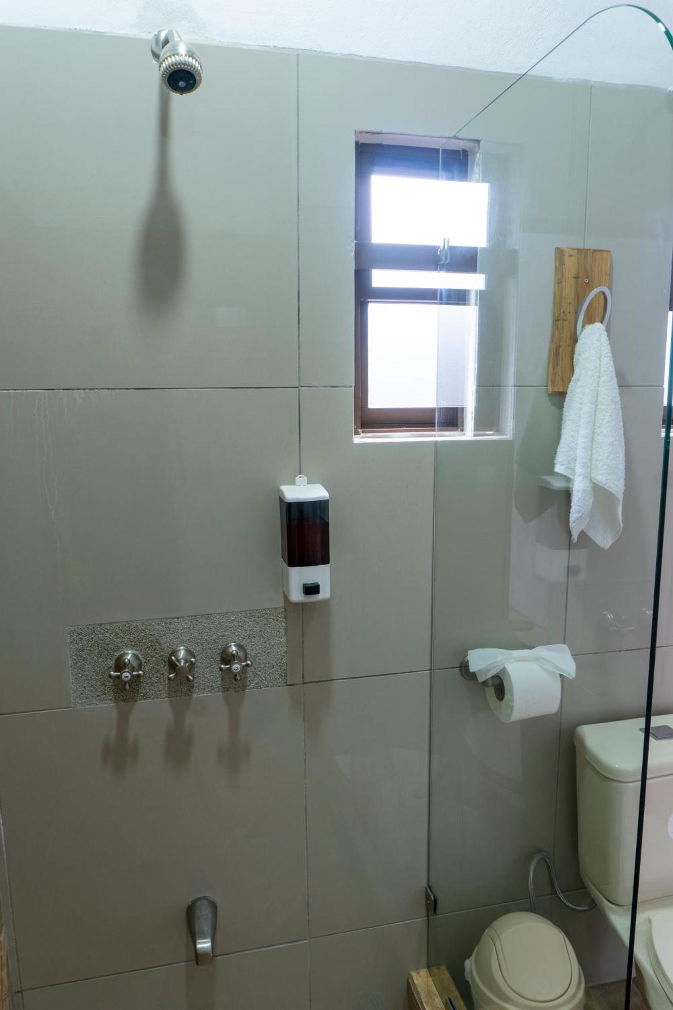 Hotel Pura Natura Riverside Тортугеро Екстер'єр фото